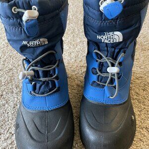 The North Face Boys Size 4 Insulated Waterproof Snow Boots – Blue/Black